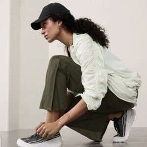 NWT Athleta Trekkie High Rise Parachute Pant 6